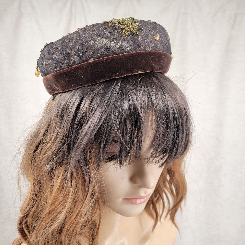 50s Tambour Embroidery Beaded Women's Hat Facinator Pillbox Mesh - Picture 16 of 16